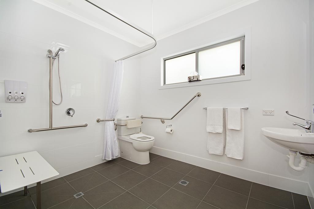 Cooroy Luxury Motel Apartments Oda fotoğraf