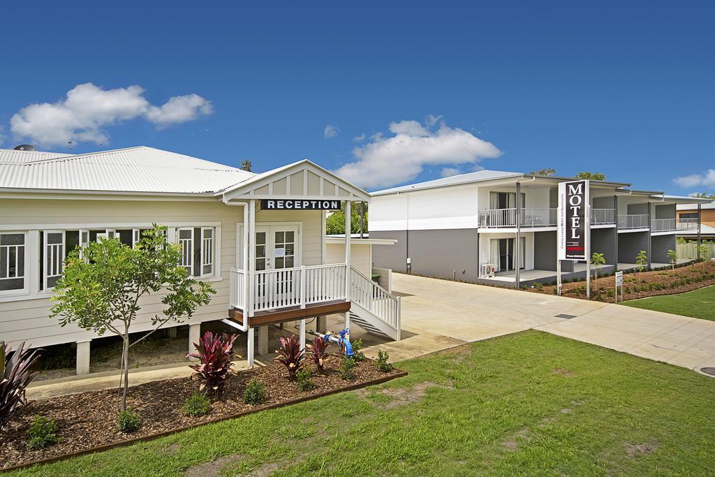 Cooroy Luxury Motel Apartments Oda fotoğraf