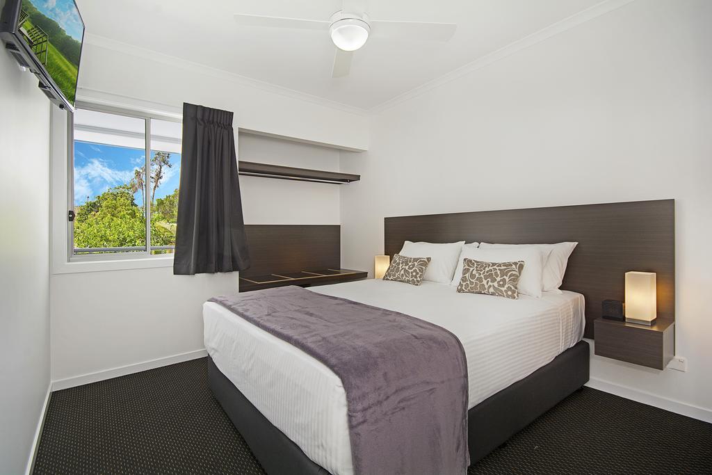 Cooroy Luxury Motel Apartments Oda fotoğraf