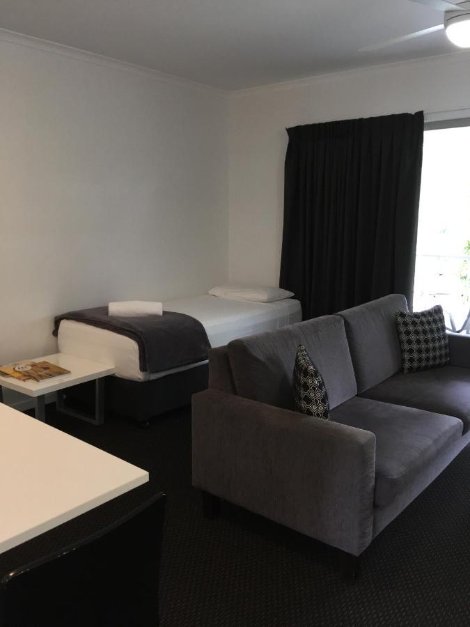 Cooroy Luxury Motel Apartments Dış mekan fotoğraf